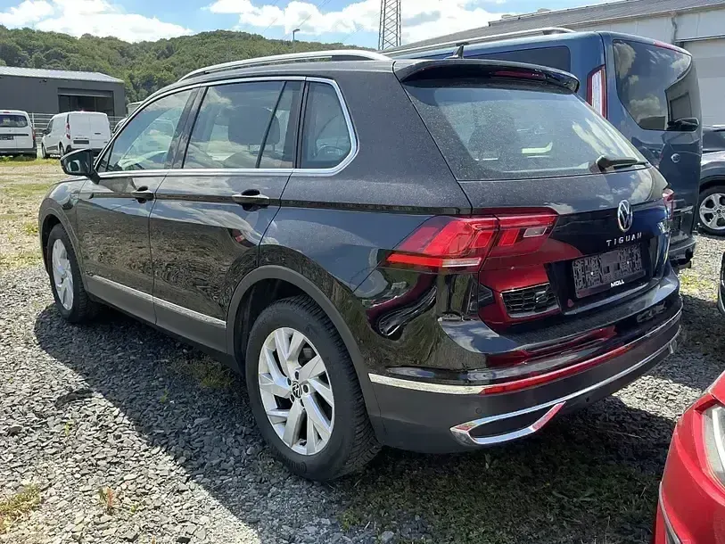 Gebraucht VW Tiguan Elegance 150 PS (110 kW) 2024 Schwarz SUV