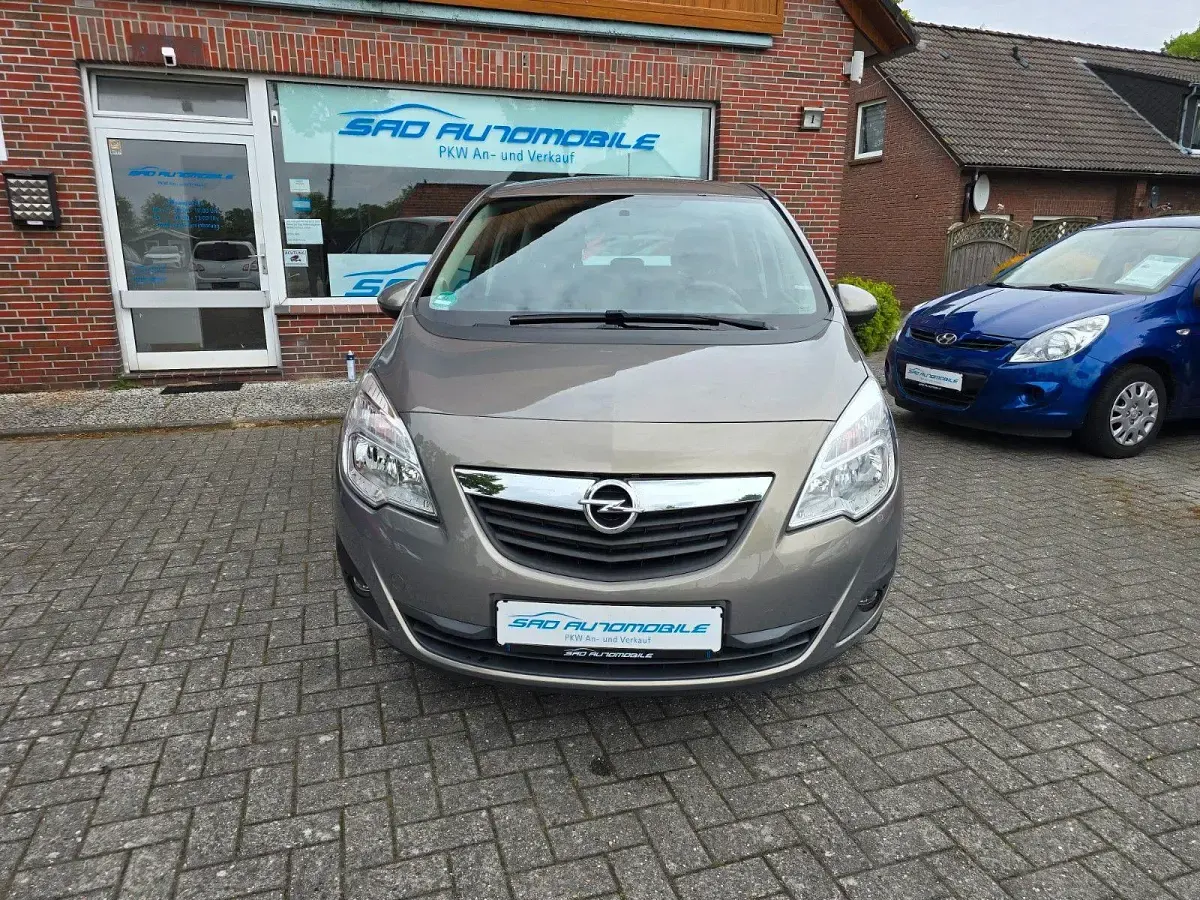 Gebraucht Opel Meriva Edition 101 PS (74 kW) 2010 Braun Van / Kleinbus
