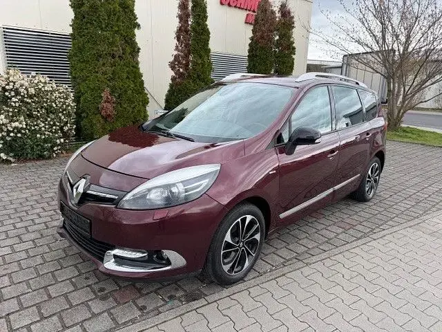 Gebraucht Renault Scénic III Bose Edition 132 PS (97 kW) 2014 Rot Limousine