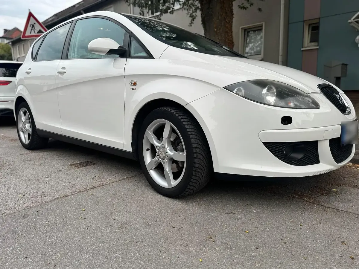 Gebraucht Seat Altea Comfort 160 PS (117 kW) 2008 Weiß Limousine