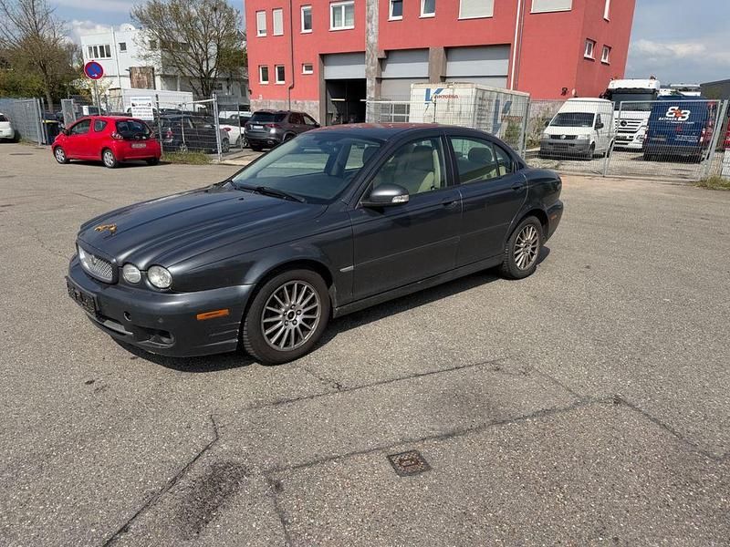 Gebraucht Jaguar X-type Classic 145 PS (106 kW) 2010 Grau Limousine