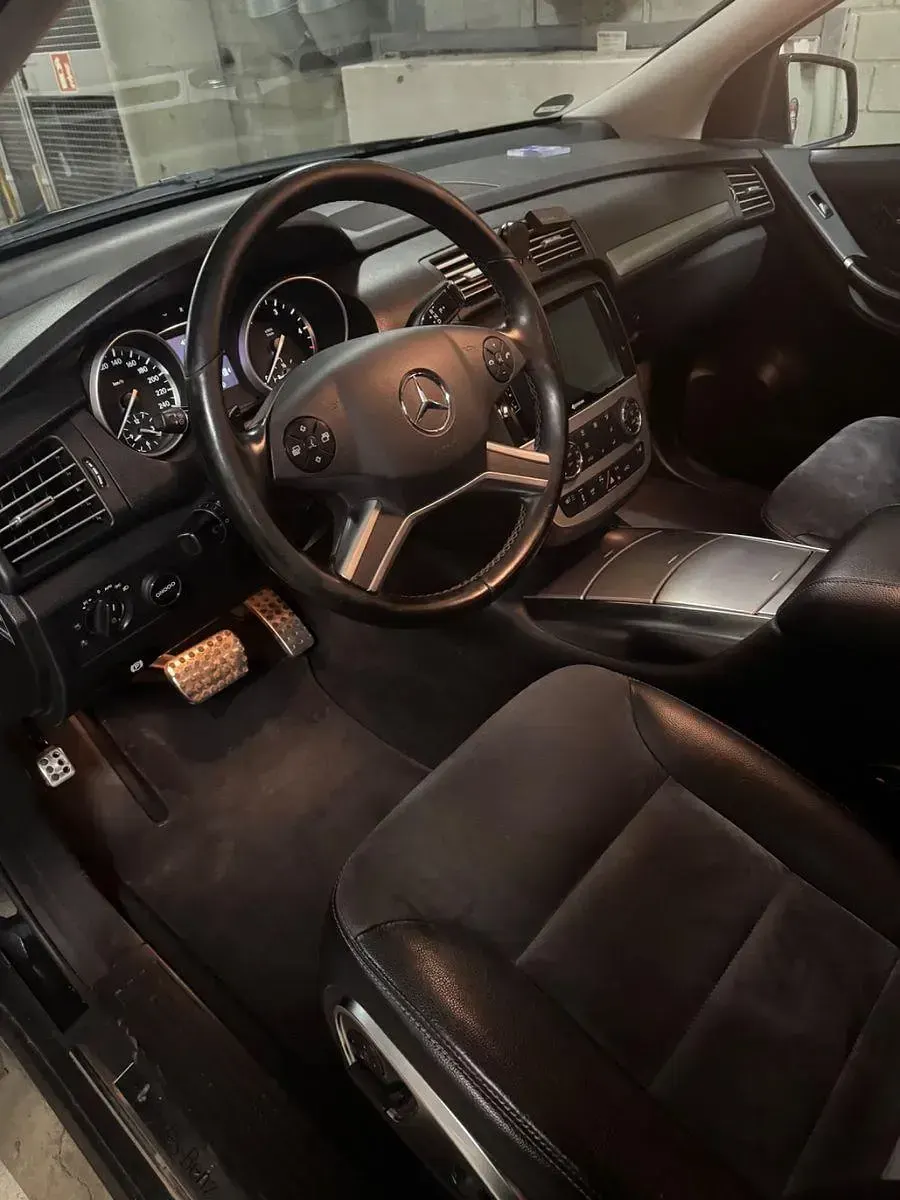 Gebraucht Mercedes R350 265 PS (194 kW) 2010 Schwarz Kombi