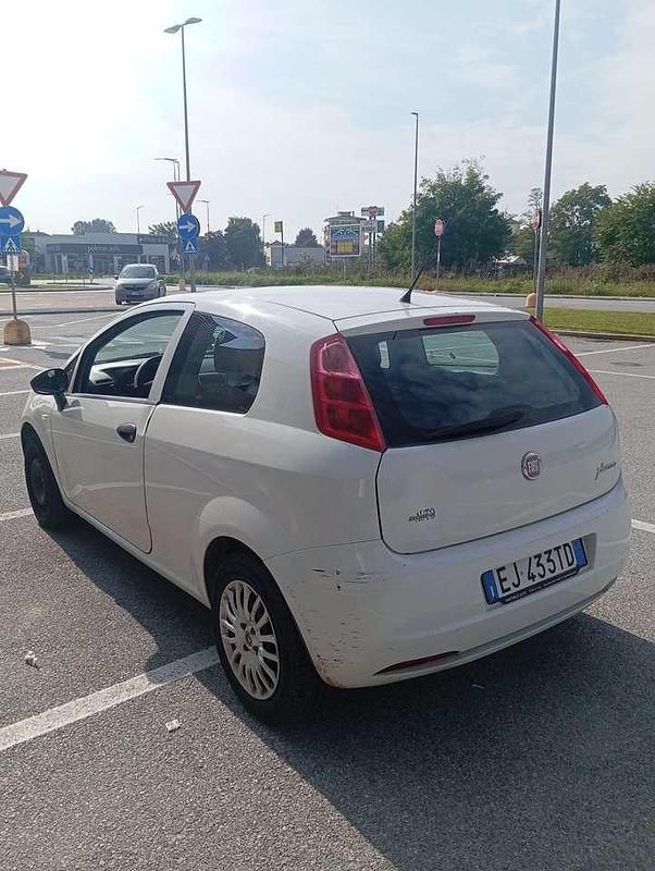 Gebraucht Fiat Grande Punto S 69 PS (50 kW) 2011 Kleinwagen