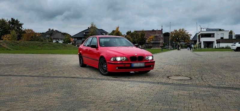 Second-hand BMW 520 150 CP (110 kW) 2000 Roșu Berlinǎ