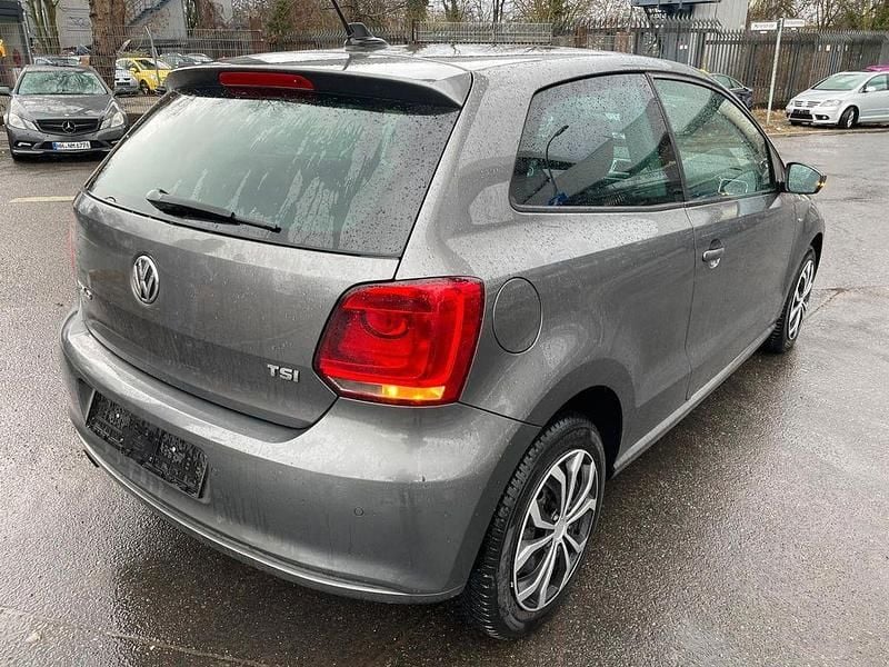 Gebraucht VW Polo Life 143 PS (105 kW) 2013 Grau Kleinwagen