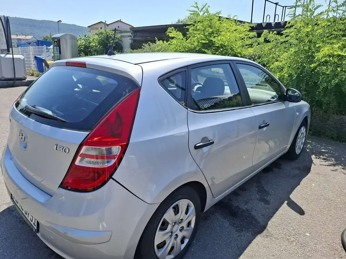 Gebraucht Hyundai i30 Classic 109 PS (80 kW) 2010 Limousine