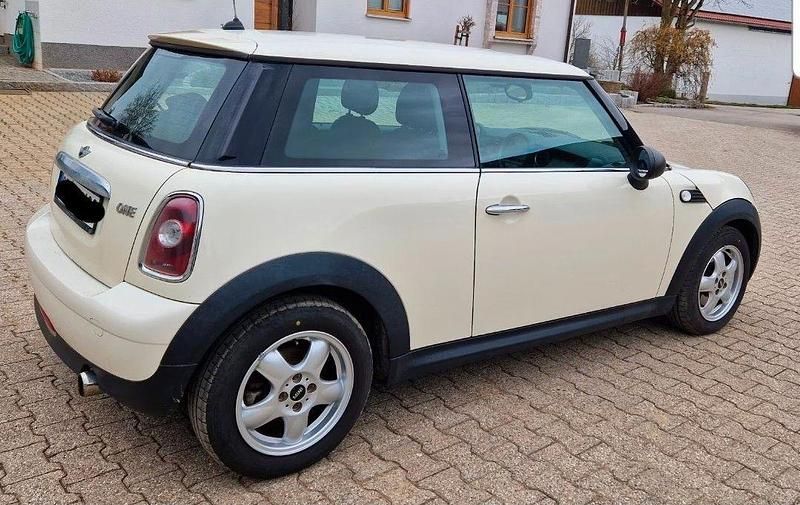 Usado Mini ONE 95 HP (69 kW) 2009 Bege Citadino