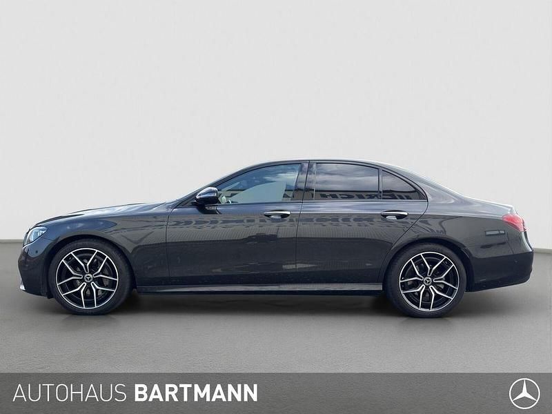 Gebraucht Mercedes E220 AMG 200 PS (147 kW) 2023 Lack graphitgrau Limousine