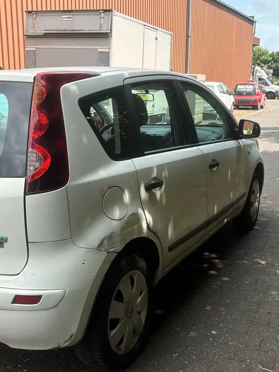 Gebraucht Nissan Note 88 PS (64 kW) 2009 Weiß Kleinwagen
