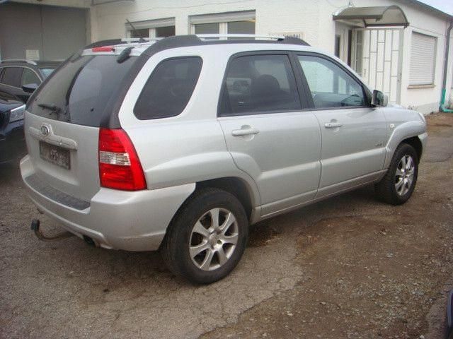 Gebraucht Kia Sportage 175 PS (128 kW) 2008 Silber SUV