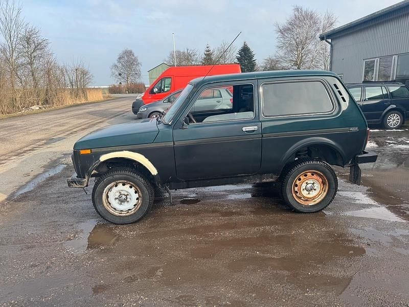 Gebraucht Lada niva 81 PS (59 kW) 2008 Grün SUV
