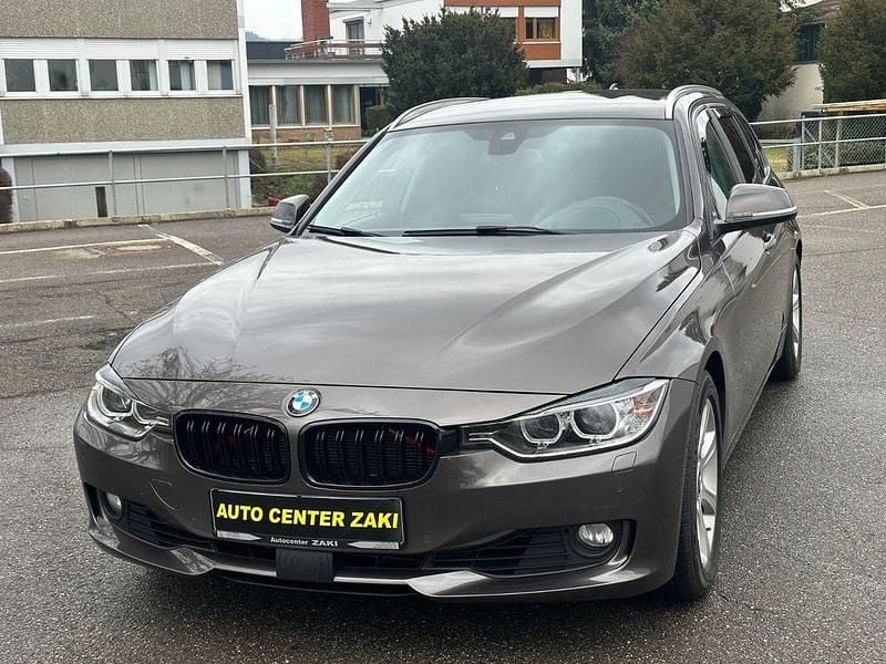 Gebraucht BMW 330 258 PS (189 kW) 2014 Grau Kombi