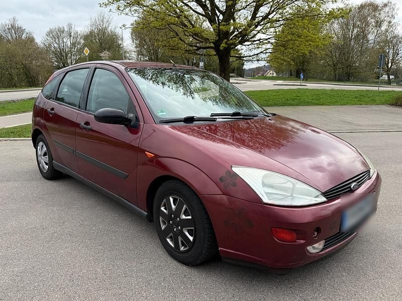 Gebraucht Ford Focus Ambiente 75 PS (55 kW) 1999 Rot Kleinwagen