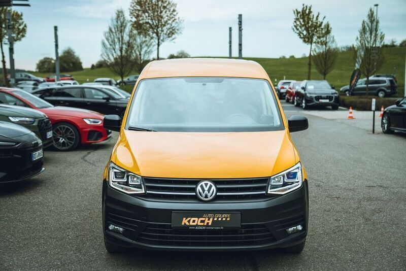 Gebraucht VW Caddy Trendline 102 PS (75 kW) 2020 Gelb Van / Kleinbus