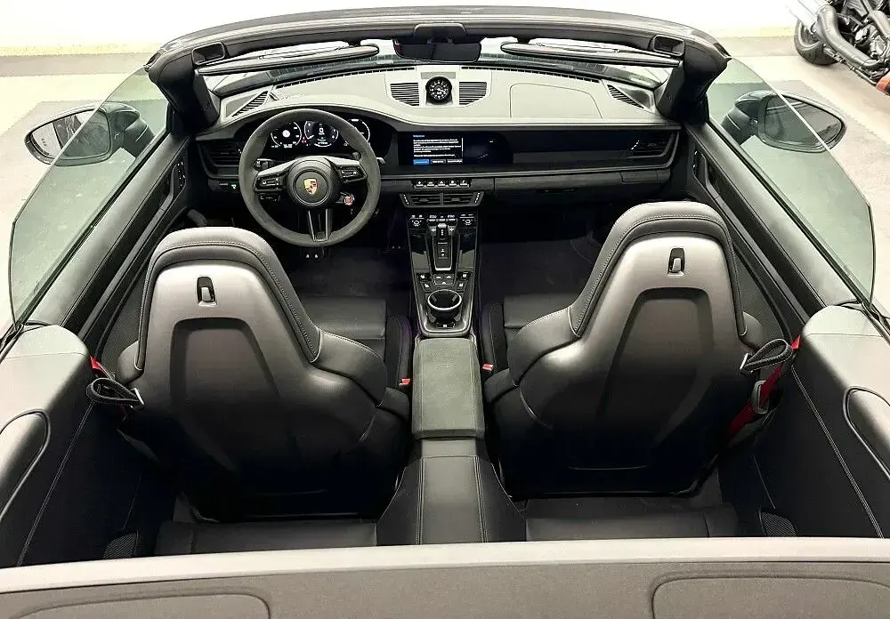 Gebraucht Porsche 911 Carrera GTS Chrono 541 PS (397 kW) 2025 Grau Cabrio
