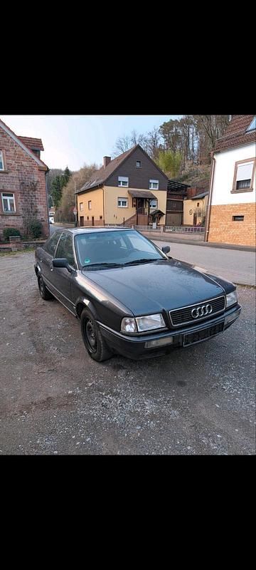 Schwarz Gebraucht 1994 Audi 80 Limousine | 2.000 € - Bild 1/4