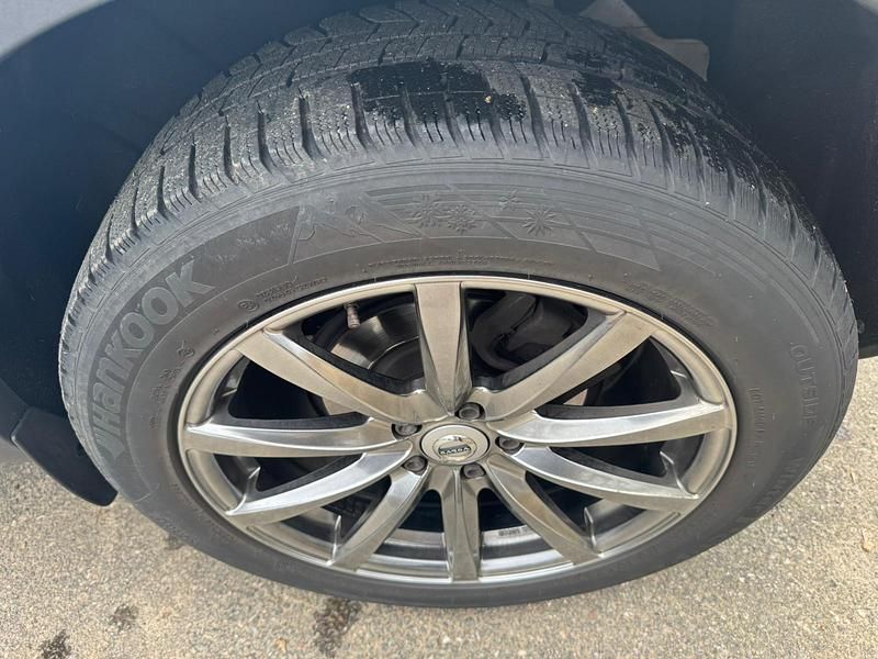 Gebraucht Volvo XC40 149 PS (109 kW) 2019 Weiß SUV