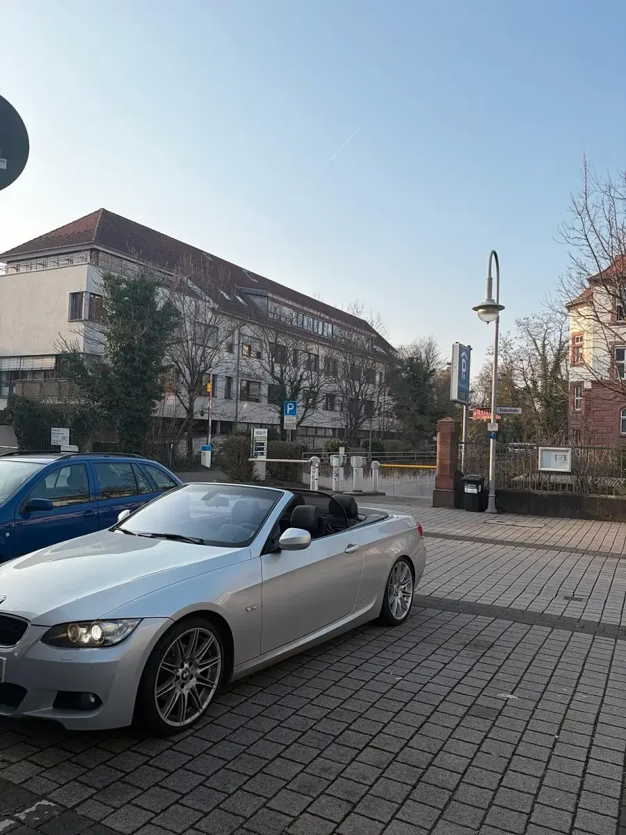 Gebraucht BMW 320 Cabriolet M Sport 177 PS (130 kW) 2009 Silber Cabrio