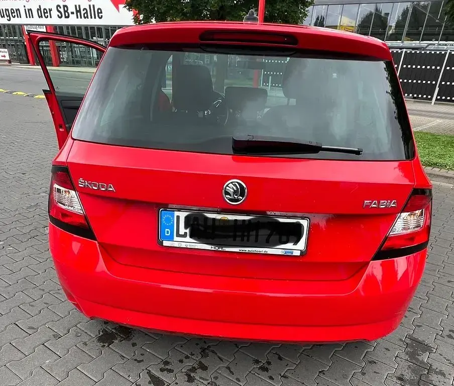 Gebraucht Skoda Fabia Ambition 95 PS (69 kW) 2018 Rot Limousine