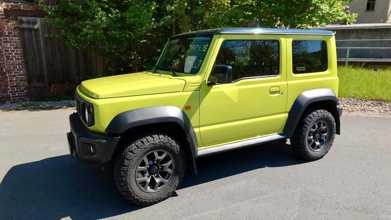 Gelb Gebraucht 2020 Suzuki Jimny SUV | 33.750 € - Bild 1/4