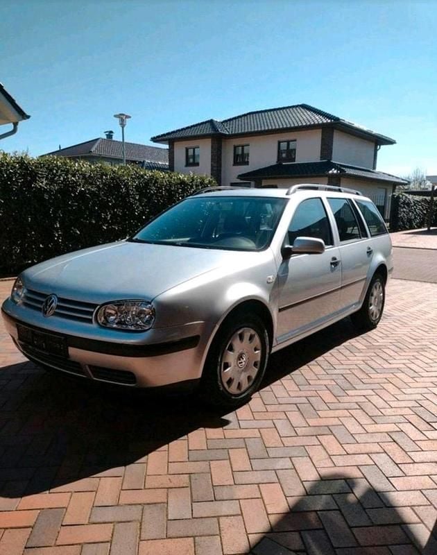 Silber Gebraucht 2002 VW Golf IV Kombi | 700 € (Guter Preis) - Bild 1/4