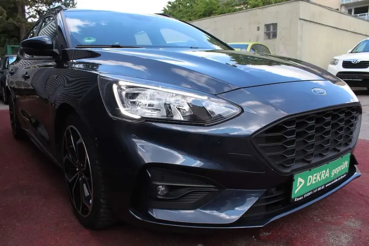 Gebraucht Ford Focus ST-Line 155 PS (114 kW) 2021 Blau Kombi