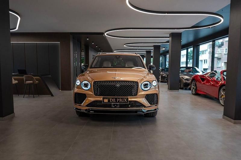 Gebraucht Bentley Bentayga 549 PS (403 kW) 2024 Braun SUV
