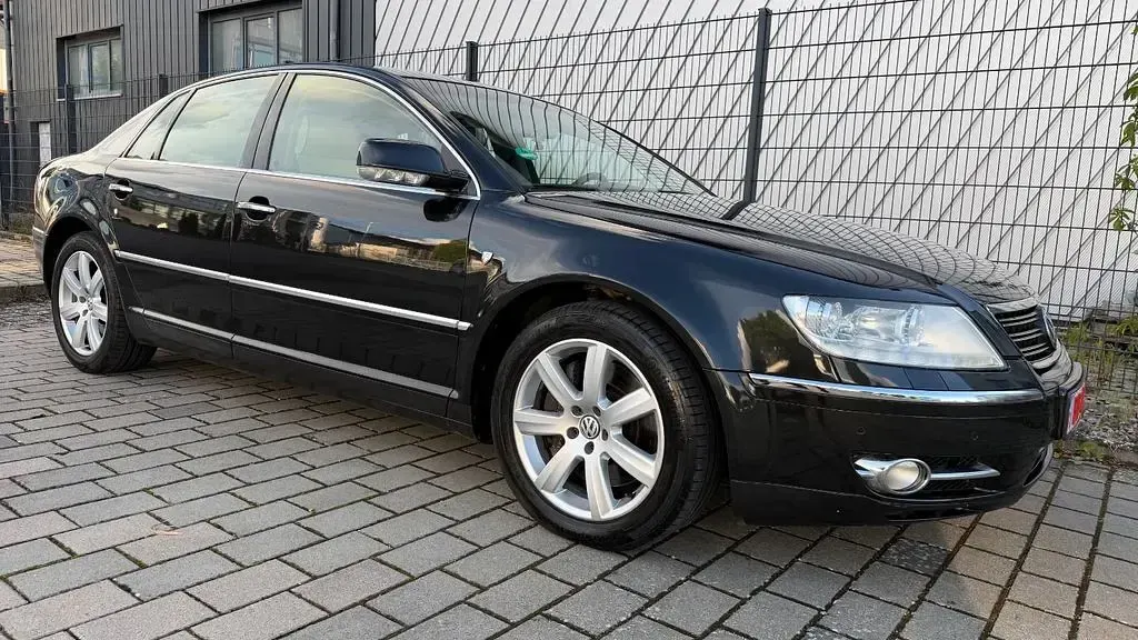 Gebraucht VW Phaeton 232 PS (170 kW) 2007 Tarantellaschwarz perleffekt Limousine