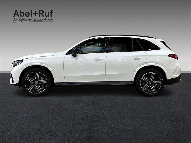 Gebraucht Mercedes GLC220 AMG 197 PS (144 kW) 2026 Weiß SUV