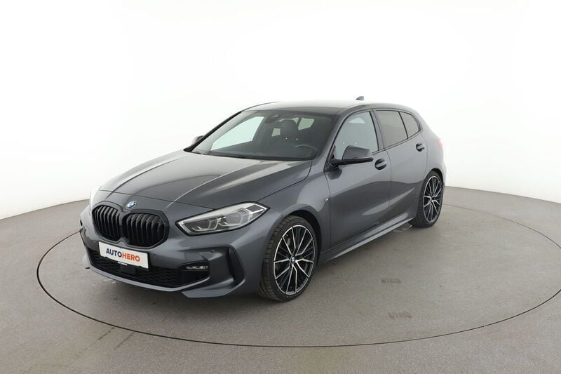 Grau Gebraucht 2020 BMW 118 M Sport Kleinwagen | 23.740 € (Fairer Preis) - Bild 1/4