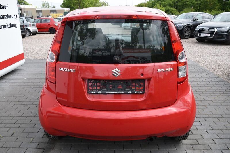 Gebraucht Suzuki Splash Basic 65 PS (47 kW) 2009 Rot Kleinwagen