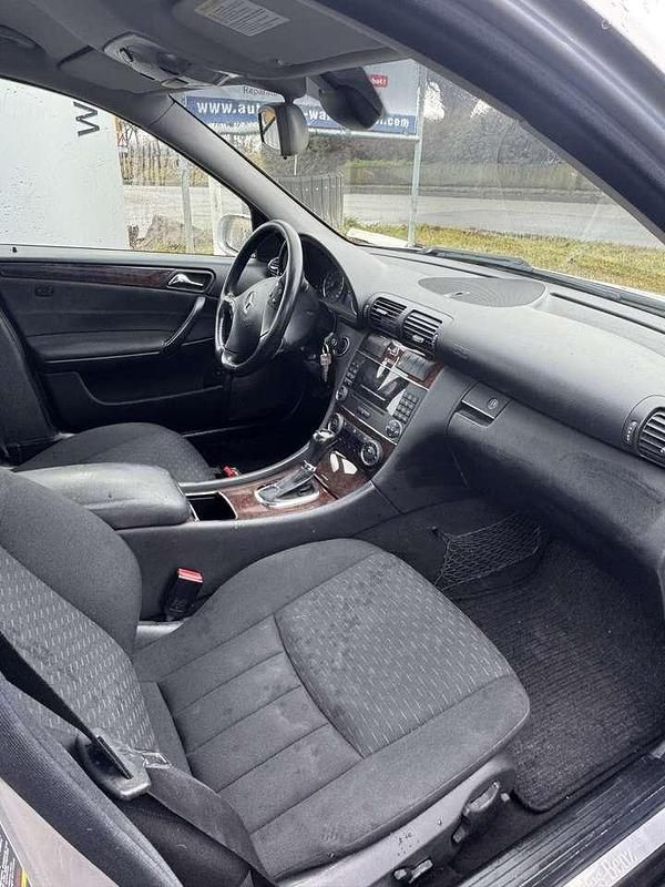 Gebraucht Mercedes C220 Elegance 150 PS (110 kW) 2004 Limousine