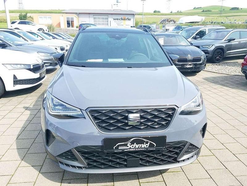 Neu Seat Arona Black Edition 116 PS (85 kW) 2025 Graphene grau metallic dach schwarz SUV