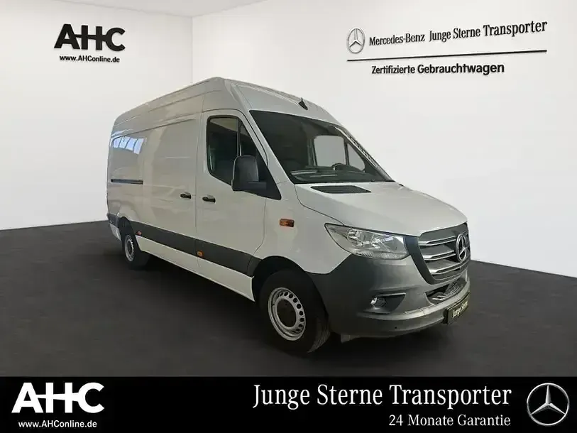 Używany Mercedes Sprinter 170 KM (125 kW) 2023 Biały Van