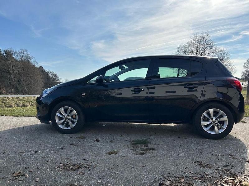 Gebraucht Opel Corsa Active 101 PS (74 kW) 2017 Schwarz Kleinwagen