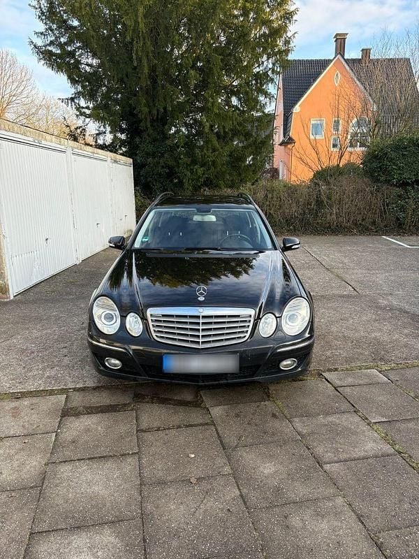 Gebraucht Mercedes E280 190 PS (139 kW) 2008 Schwarz Kombi