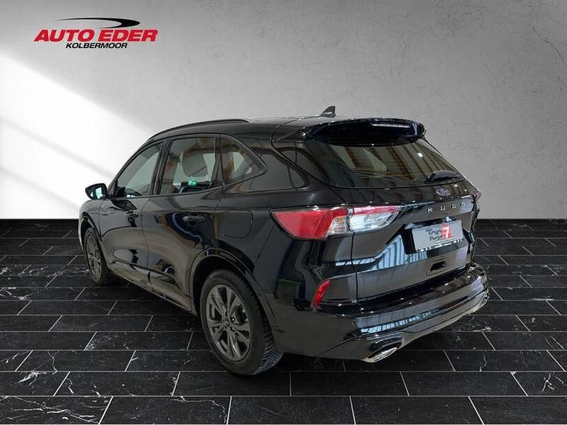 Gebraucht Ford Kuga ST-Line 120 PS (88 kW) 2023 Obsidianschwarz (schwarz) SUV