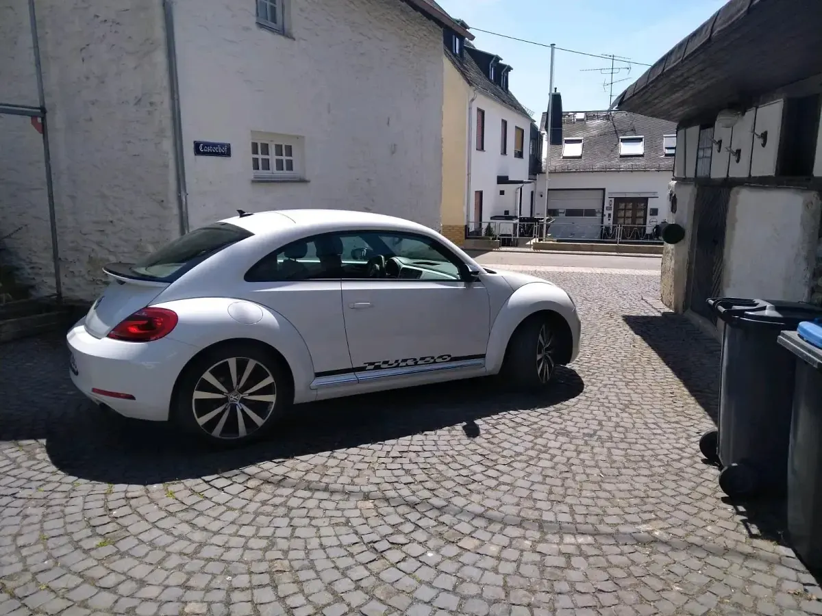 Gebraucht VW Beetle 200 PS (147 kW) 2011 Weiß Kleinwagen
