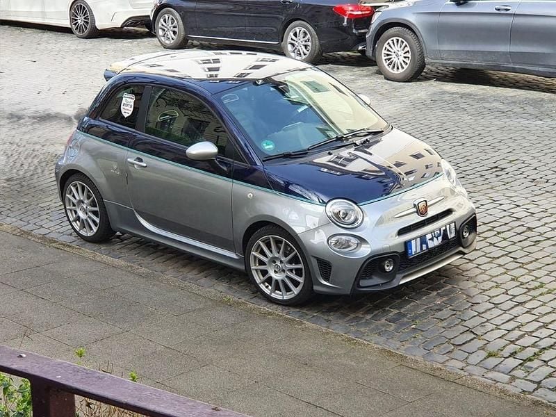 Gebraucht Abarth 695 179 PS (131 kW) 2018 Silber Kleinwagen
