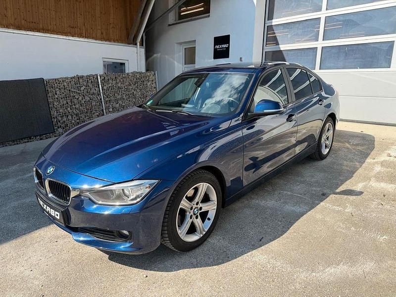 Używany BMW 320 184 KM (135 kW) 2014 Niebieski Sedan/Limuzyna