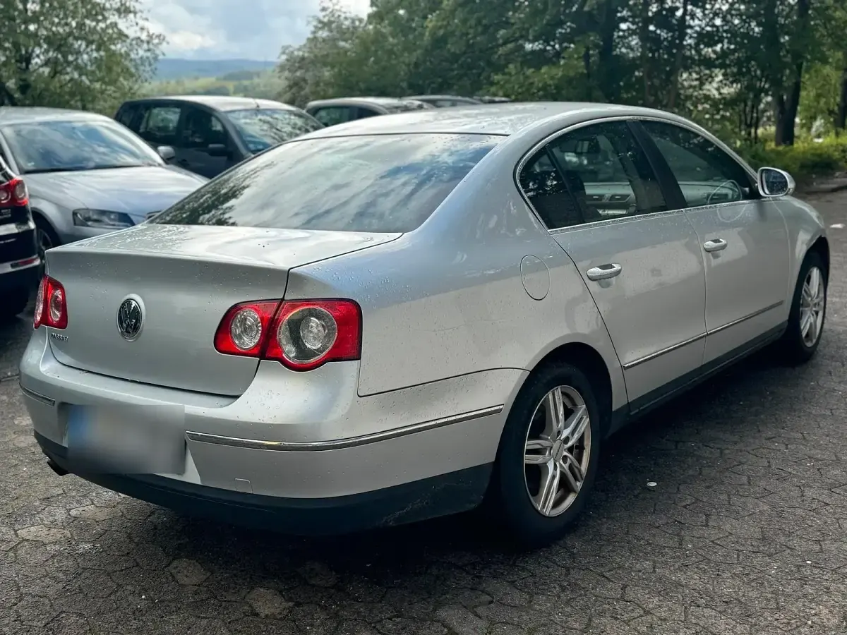Gebraucht VW Passat 116 PS (85 kW) 2008 Silber Limousine