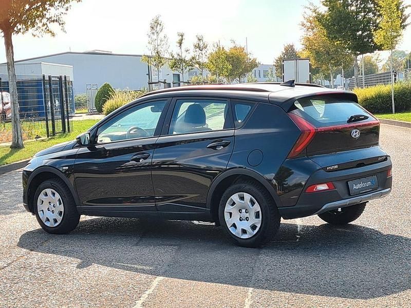 Gebraucht Hyundai Bayon Trend 101 PS (74 kW) 2024 Schwarz SUV