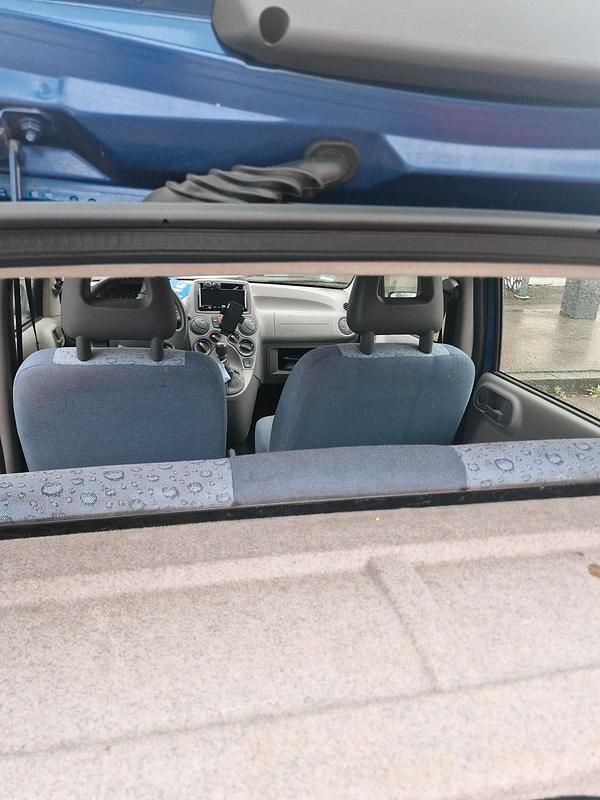 Używany Fiat Panda 54 KM (39 kW) 2005 Niebieski Hatchback