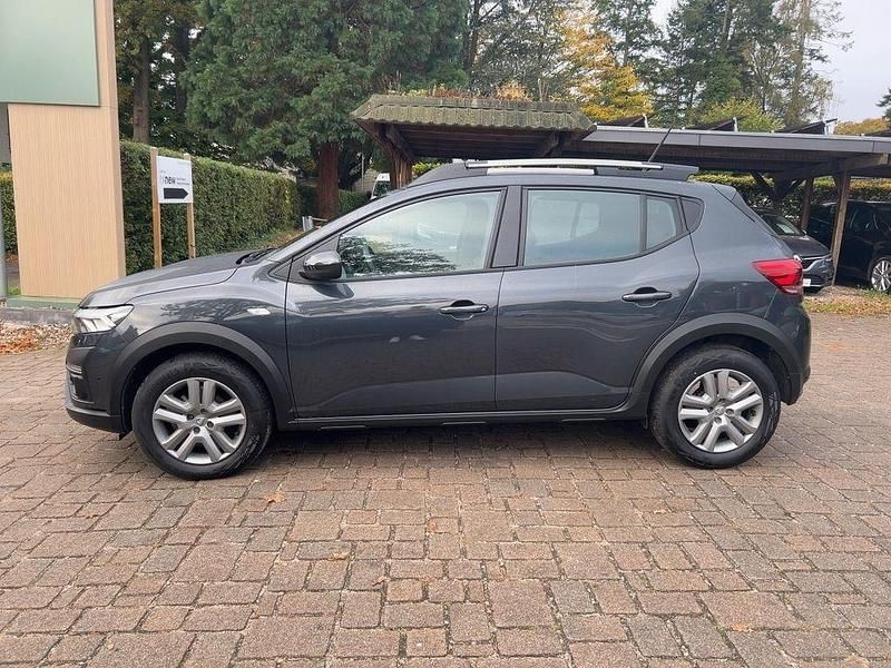 Gebraucht Dacia Sandero Stepway 110 PS (80 kW) 2023 Grau Kleinwagen
