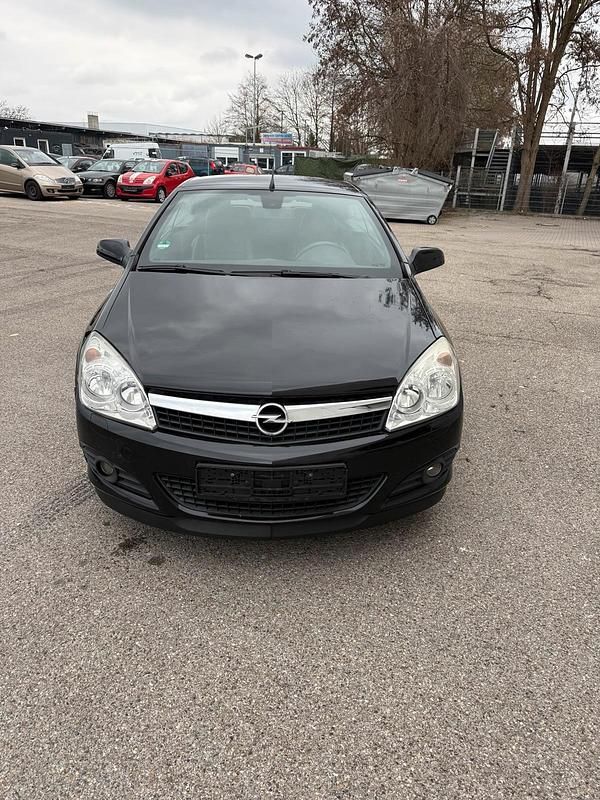 Gebraucht Opel Astra Cabriolet 140 PS (102 kW) 2007 Schwarz Cabrio