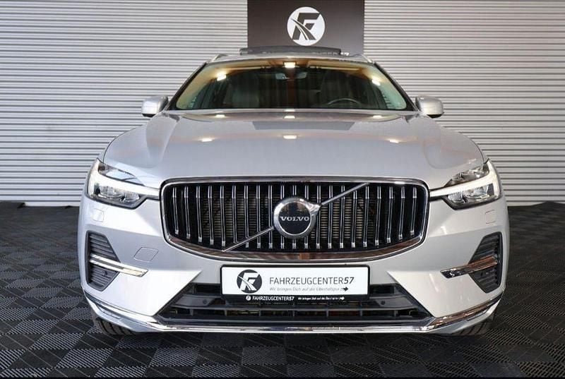 Gebraucht Volvo XC60 Inscription 250 PS (183 kW) 2022 Silber SUV