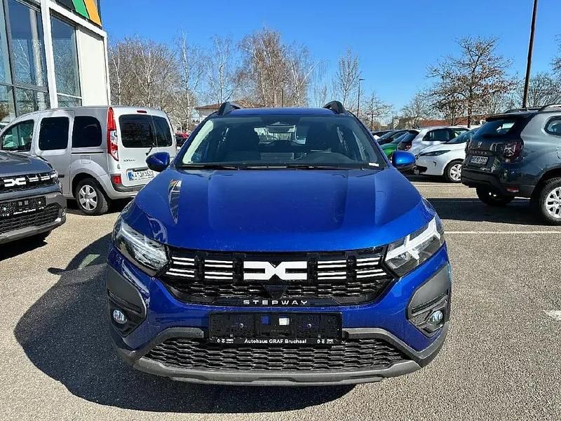 Second-hand Dacia Sandero Expression 91 CP (66 kW) 2024 Albastru Hatchback