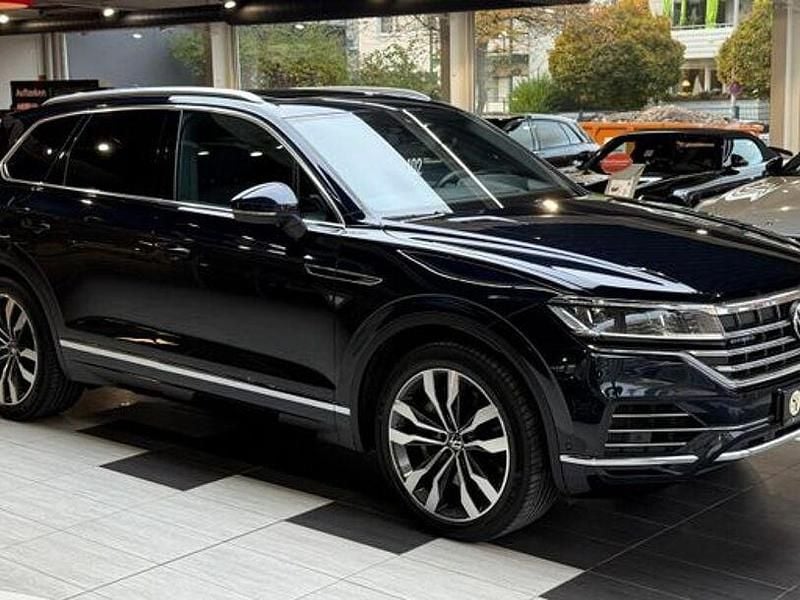 Gebraucht VW Touareg Elegance 381 PS (280 kW) 2022 Blau SUV