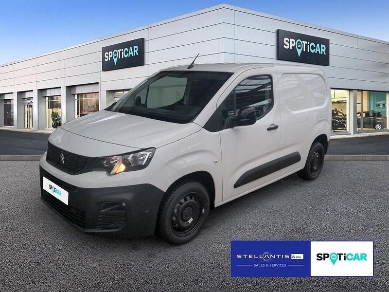 Weiß Gebraucht 2023 Peugeot Partner Van / Kleinbus | 16.930 € (Guter Preis) - Bild 1/4
