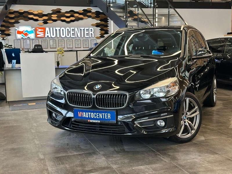 Saphirschwarz Gebraucht 2015 BMW 225 Luxury Line Van / Kleinbus | 12.899 € (Fairer Preis) - Bild 1/4